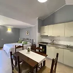 La Apartmán *