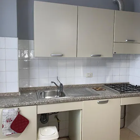 La Apartment *